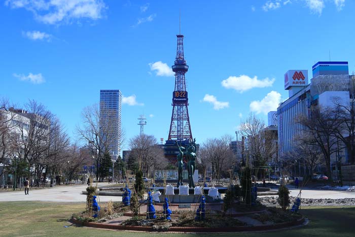 2018年3月の札幌 大通公園とさっぽろテレビ塔